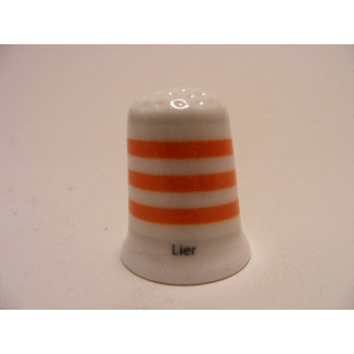 Lier vlag in Belgie op een porselein vingerhoedje