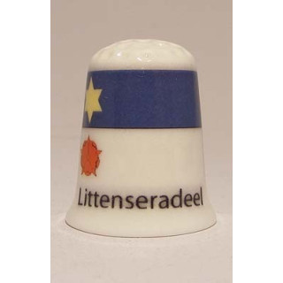 Littenseradeel Nederlandse gemeentevlag op een porselein vingerhoedje Littenseradeel Nederlandse gemeentevlag op een porselein vingerhoedje