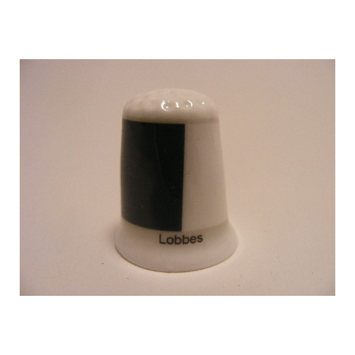 Lobbes vlag Belgie op een porselein vingerhoedje