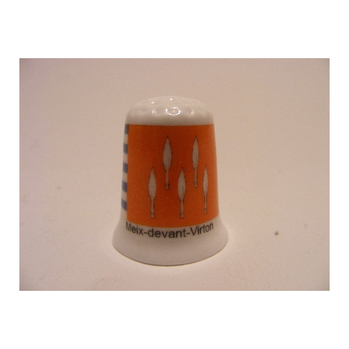 Meix devant Virton gemeente vlag in Belgie op een porselein vingerhoedje