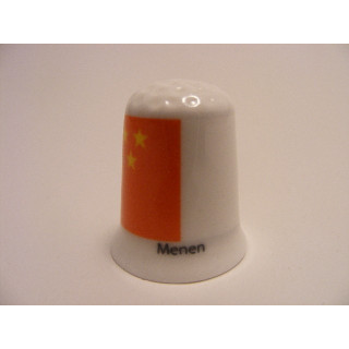 Menen vlag Belgie op een porselein vingerhoedje