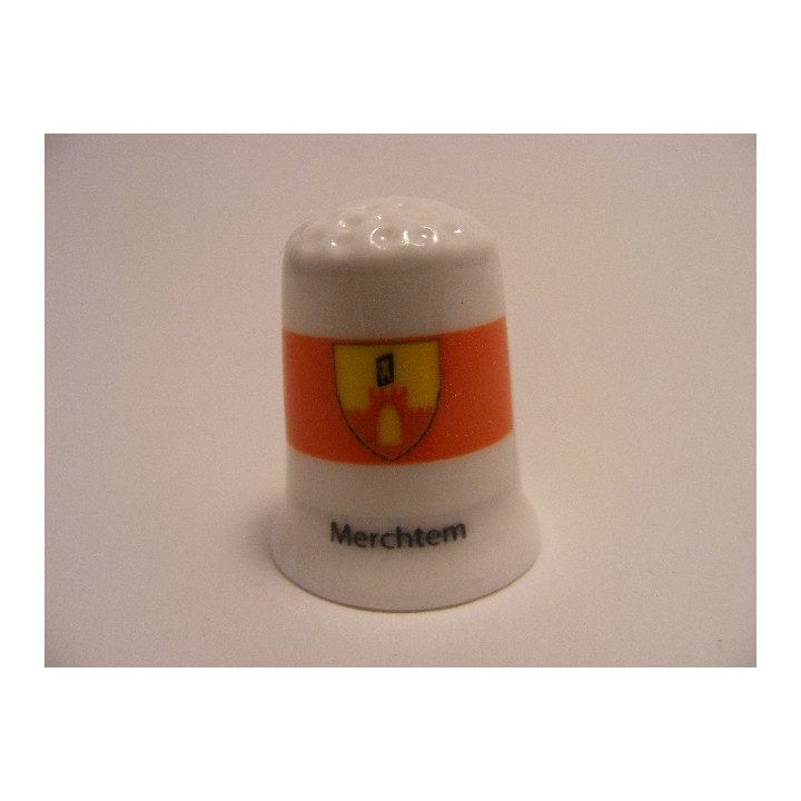 Merchtem vlag Belgie op een porselein vingerhoedje