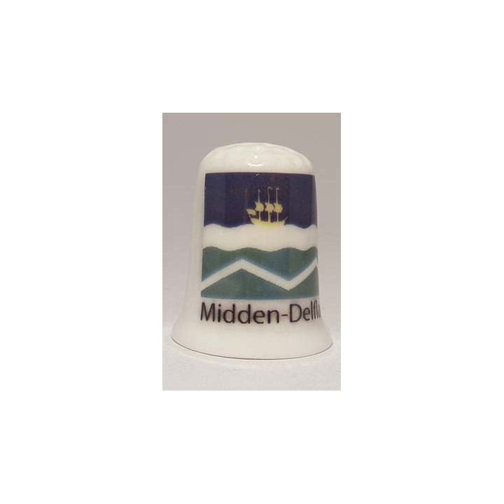 Midden-Delfland Nederlandse gemeentevlag op een porselein vingerhoedje