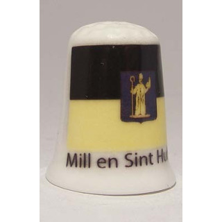 Mill en Sint Hubert gemeentevlag op een vingerhoedje