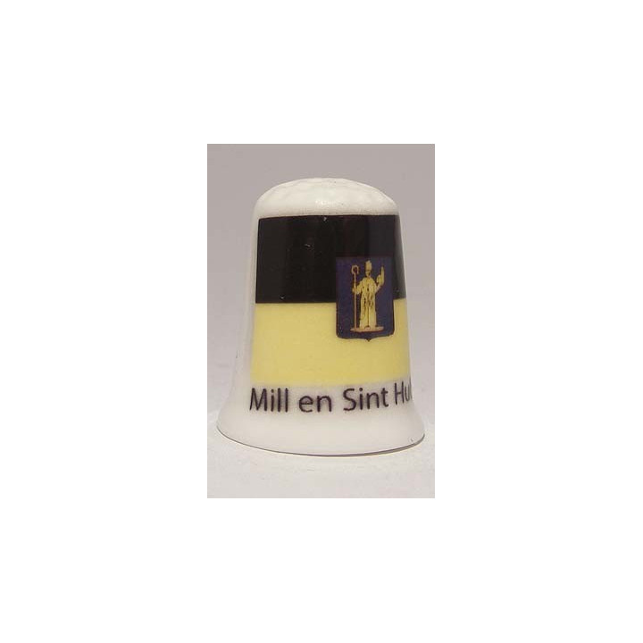 Mill en Sint Hubert gemeentevlag op een vingerhoedje