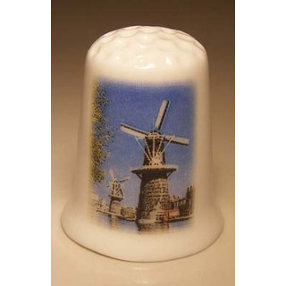 Molens in Schiedam in de provincie Zuid-Holland vingerhoedje