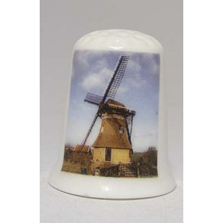 Malen persen of stampen granen molen foto vingerhoedje