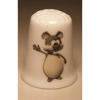 Muis tekening op een porselein vingerhoedje