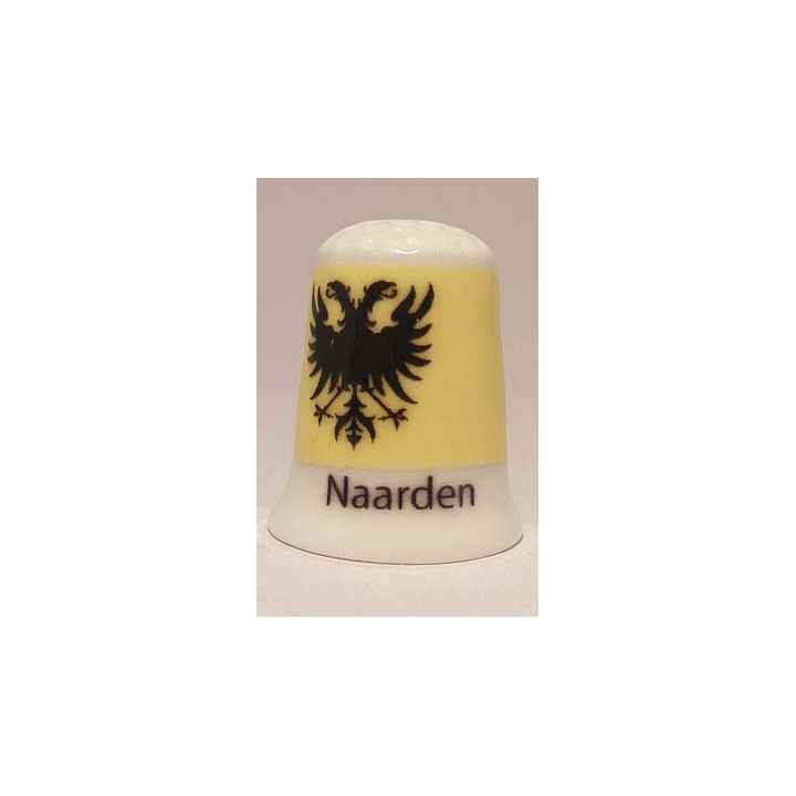 Naarden Nederlandse gemeentevlag op een porselein vingerhoedje
