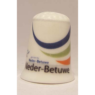 Neder Betuwe Nederlandse gemeentevlag op een porselein vingerhoedje