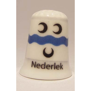 Nederlek Nederlandse gemeentevlag op een porselein vingerhoedje