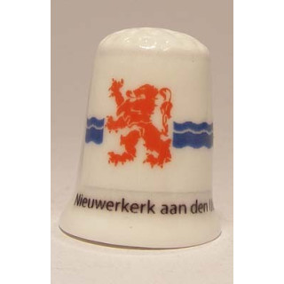 Nieuwerkerk aan den IJssel gemeentevlag op een porselein vingerhoedje