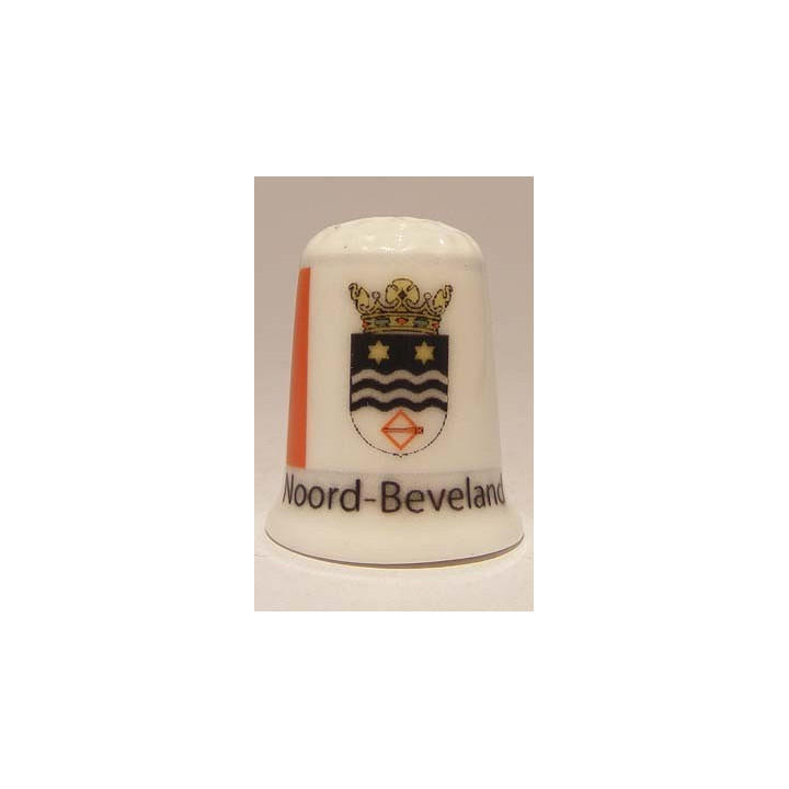Noord Beveland Nederlandse gemeentevlag op een porselein vingerhoedje