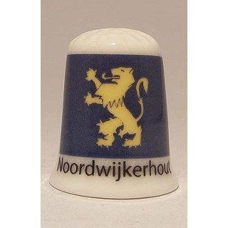 Noordwijkerhout Nederlandse gemeentevlag op een porselein vingerhoedje