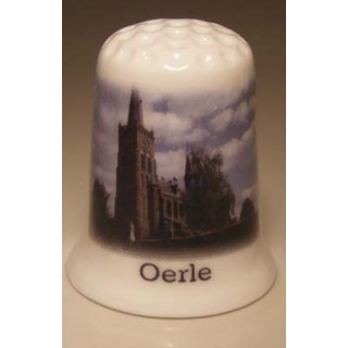 Oerle op een porselein vingerhoedje