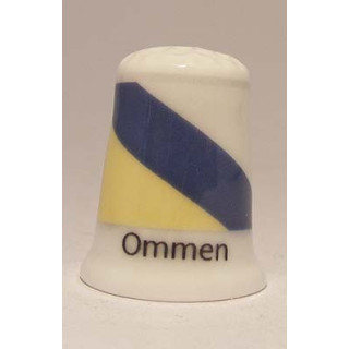 Ommen Nederlandse gemeentevlag op een porselein vingerhoedje