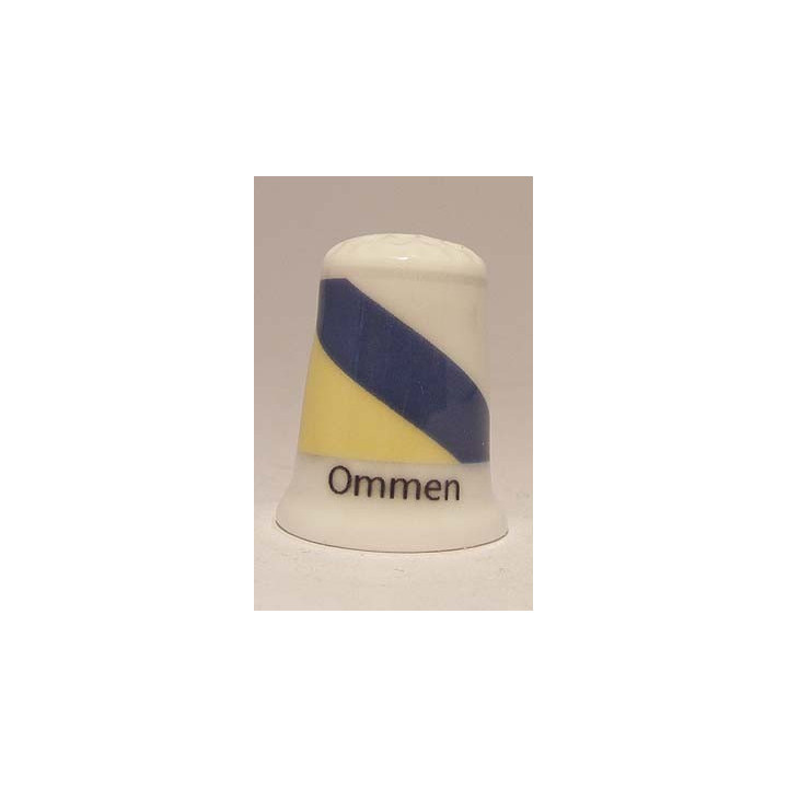 Ommen Nederlandse gemeentevlag op een porselein vingerhoedje