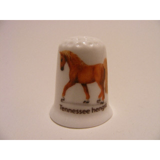 Paard Tennessee hengst op een porselein vingerhoedje