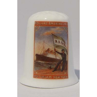 Passagiersschip Holland Amerika lijn op een porselein vingerhoedje