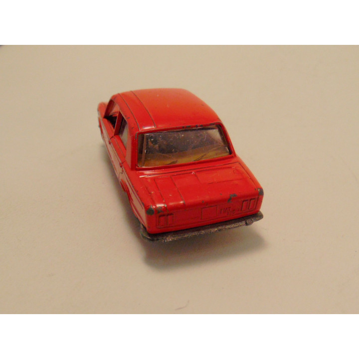 Fiat 125 sedan 1:43 rood