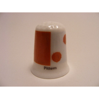 Pittem vlag Belgie op een porselein vingerhoedje