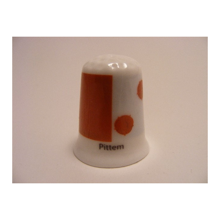 Pittem vlag Belgie op een porselein vingerhoedje