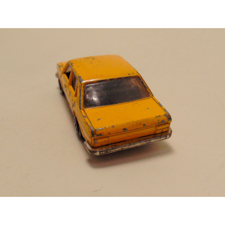 Fiat 132 1:43 geel