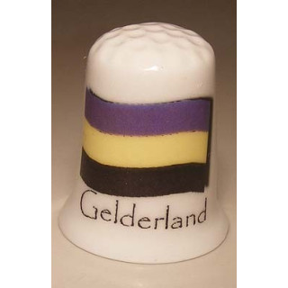 Provincievlag Gelderland op een porselein vingerhoedje