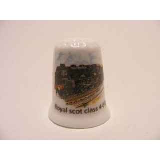 Royal scot class 4 6 0 locomotief trein op een porselein vingerhoedje