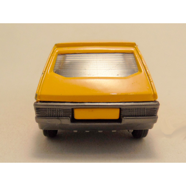 Fiat Ritmo 65 1:43 Mebetoys Mattel geel