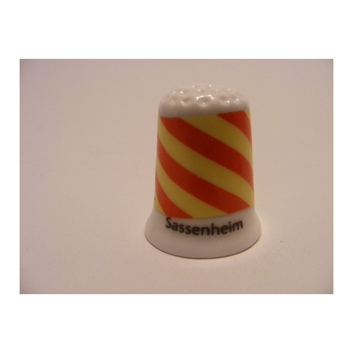 Sassenheim op een porselein vingerhoedje