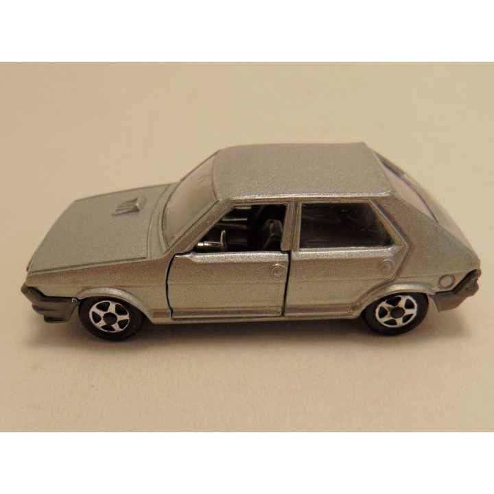 Fiat Ritmo 65 1:43 Mebetoys Mattel zilverkleurig
