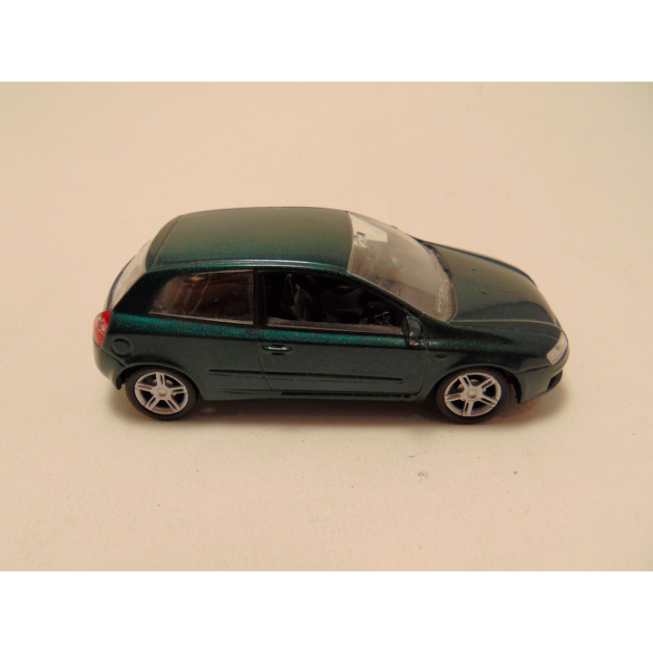 Fiat Stilo 1:43 Norev groen