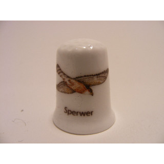 Sperwer roofvogel vingerhoedje