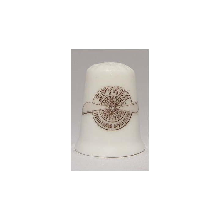 Automerk Spyker embleem vingerhoedje