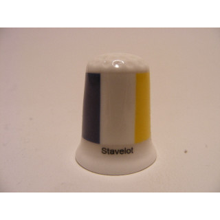 Stavelot stad aan de Ambleve gemeente vlag in Belgie op een porselein vingerhoedje