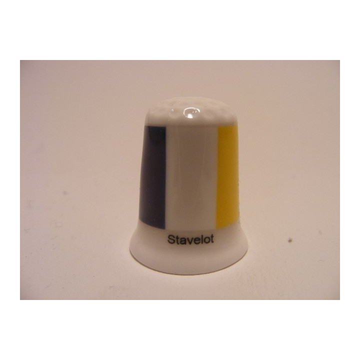 Stavelot stad aan de Ambleve gemeente vlag in Belgie op een porselein vingerhoedje