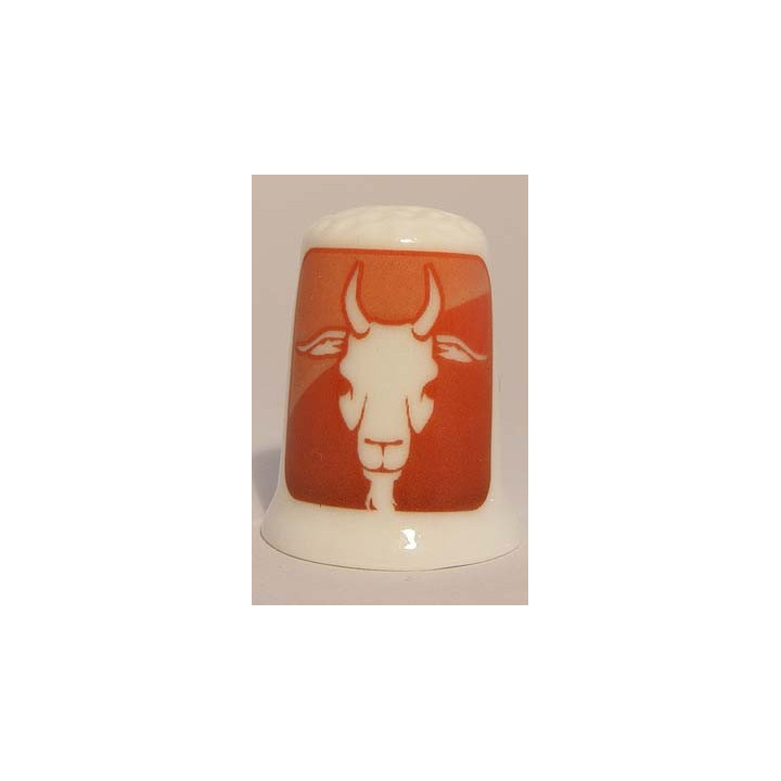 Sterrenbeeld Steenbok horoscoop op een porselein vingerhoedje