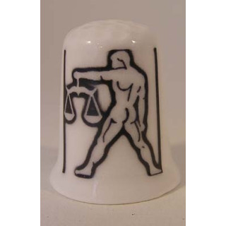 Sterrenbeeld Weegschaal getekend op een porselein vingerhoedje