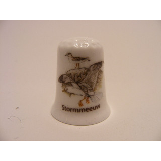 Stormmeeuw vingerhoedje