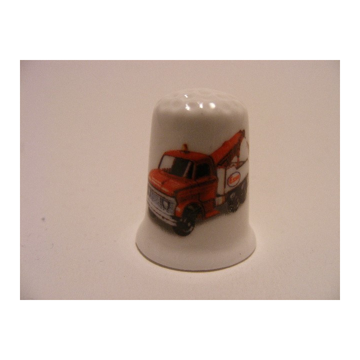 Takelwagen Standard Oil Company Esso afbeelding op een porselein vingerhoedje