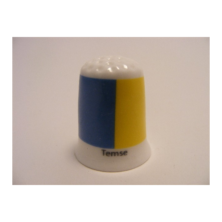 Temse vlag Belgie op een porselein vingerhoedje