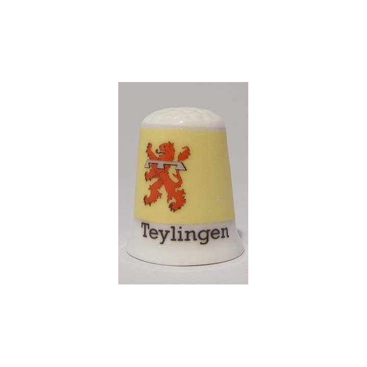 Teylingen Nederlandse gemeentevlag op een porselein vingerhoedje
