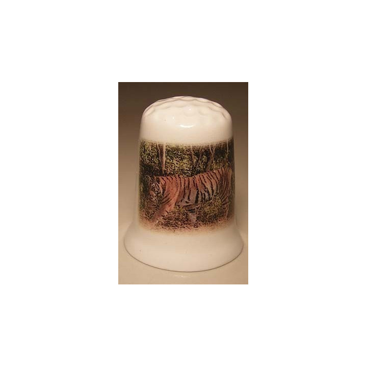 Tijger op een porselein vingerhoedje nr01