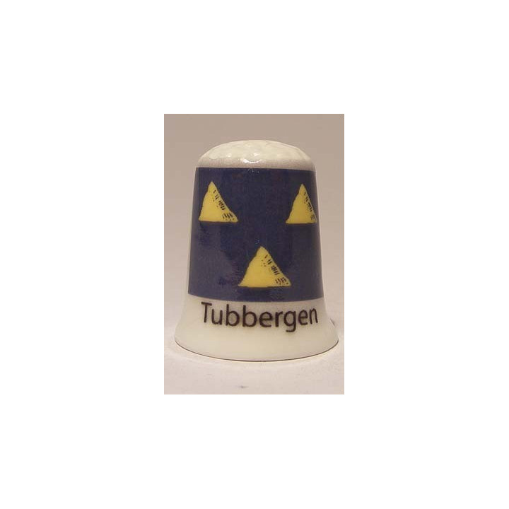 Tubbergen Nederlandse gemeentevlag op een porselein vingerhoedje