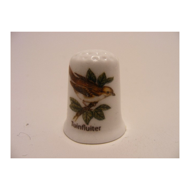 Tuinfluiter zangvogel vingerhoedje