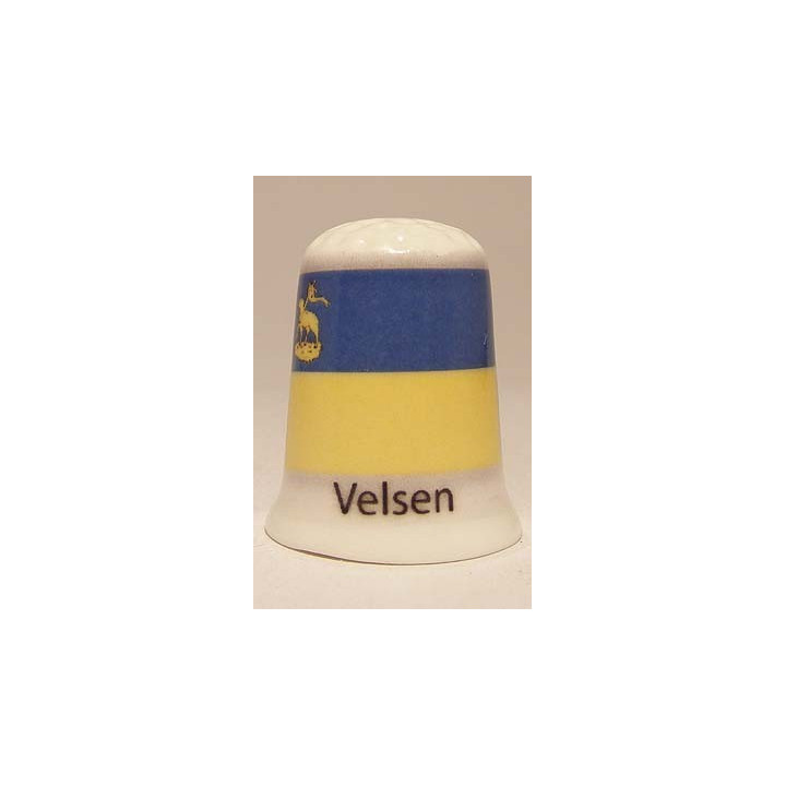 Velsen Nederlandse gemeentevlag op een porselein vingerhoedje