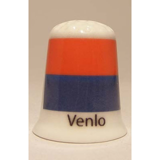 Venlo Nederlandse gemeentevlag van 1945-2010 op een porselein vingerhoedje