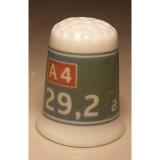 Hectometerpaal A4 op een vingerhoedje