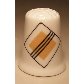 Einde voorrangsweg verkeersbord op een vingerhoedje